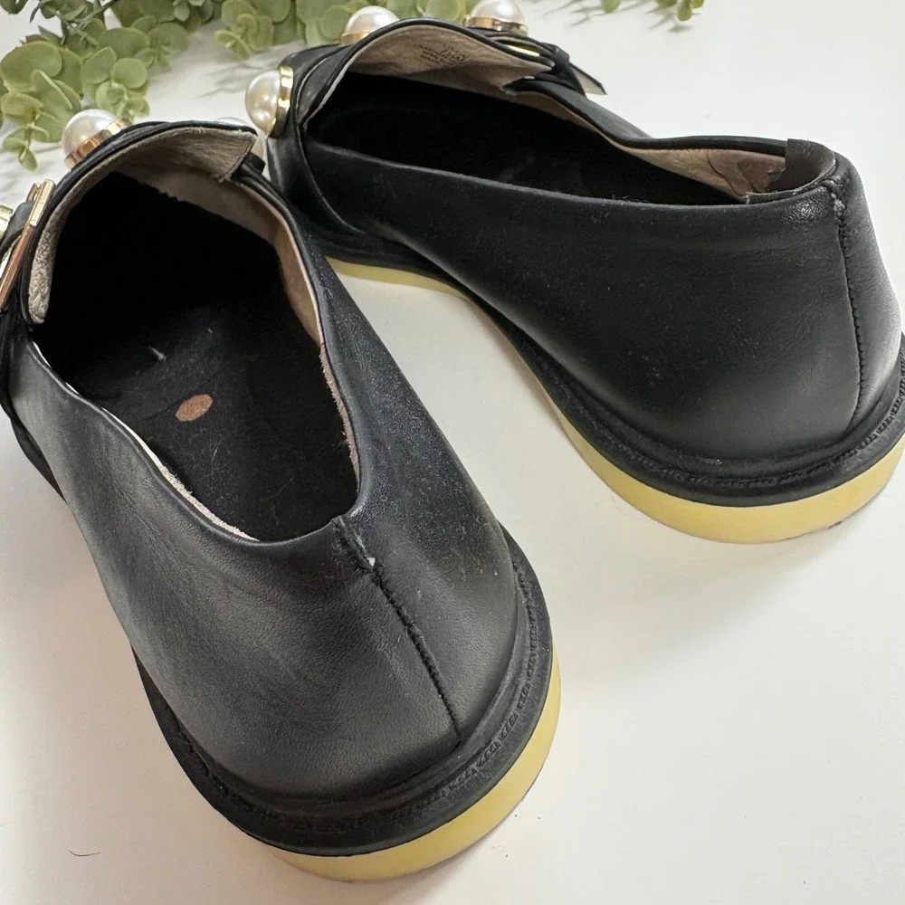 Louise et Cie Black Pointed Pearl-Embellished Loafers